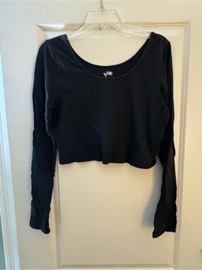 Wilt Black Long-Sleeve Scoop Neck Crop Top